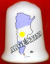 MAPA DE ARGENTINA CON LOS COLORES DE SU BANDERA (DEDAL DE PORCELANA BLANCA)