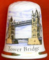PUENTE LEVADIZO DE LA TORRE DE LONDRES (INGLATERRA) 244 M.- SE TERMIN� SU OBRA EN 1894 - PRIMER PUENTE SOBRE EL R�O T�MESIS